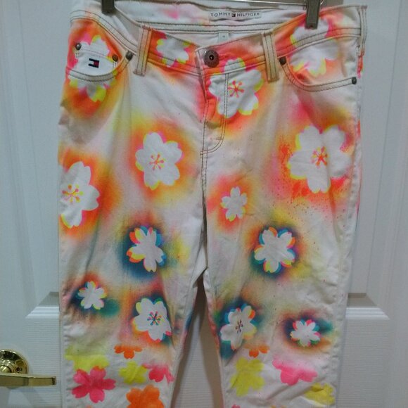 Custom paint job cherry blossom Tommy Hilfiger X B-Lines woman jeans - Picture 2 of 13